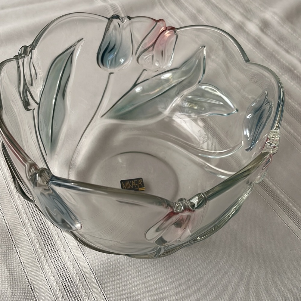 Mikasa Tivoli 8-1/4” Serving Bowl in Original Box